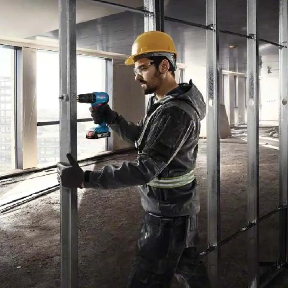 Bosch GSB 185-LI Professional аккумуляторная дрель-шуруповерт (2 x 2 Ач, ЗУ), 06019K3100